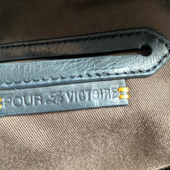 Pour La Victoire Large Black Handbag - Picture 7 of 7